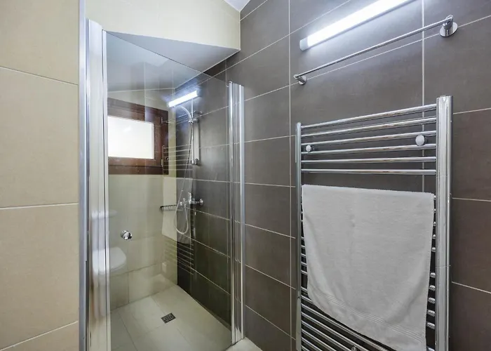 Hg07 Adjacent To Aphrodite Hills- Private Pool, Large Terrace *