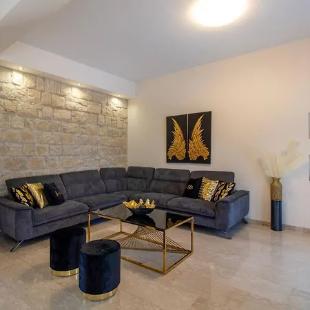 Villa Aphrodite Hills- Private Pool Villa, Large Terrace Hg07 *
