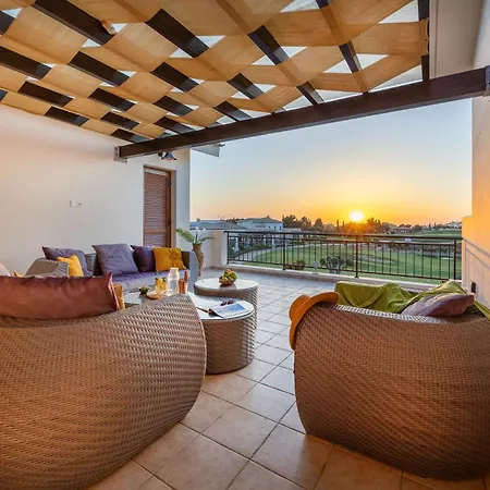 Hg07 Adjacent To Aphrodite Hills- Private Pool, Large Terrace