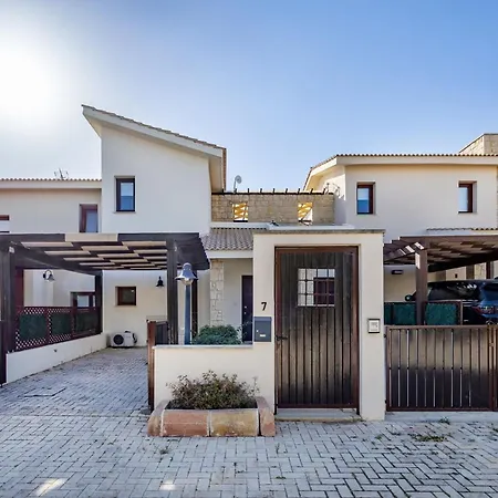 Hg07 Adjacent To Aphrodite Hills- Private Pool, Large Terrace וילה קוקליה