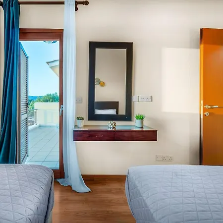 Hg07 Adjacent To Aphrodite Hills- Private Pool, Large Terrace * 코우클리아