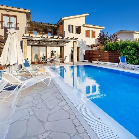 Hg07 Adjacent To Aphrodite Hills- Private Pool, Large Terrace 빌라