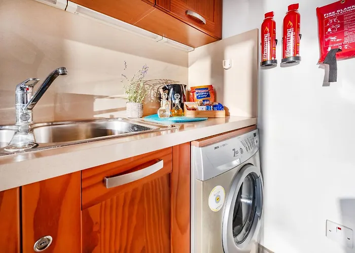 Hg07 Adjacent To Aphrodite Hills- Private Pool, Large Terrace *