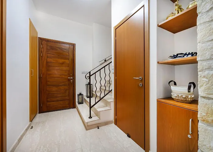 Vila Hg07 Adjacent To Aphrodite Hills- Private Pool, Large Terrace *