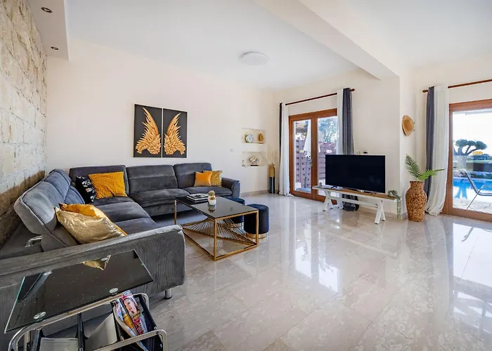 Villa Hg07 Adjacent To Aphrodite Hills- Private Pool, Large Terrace *